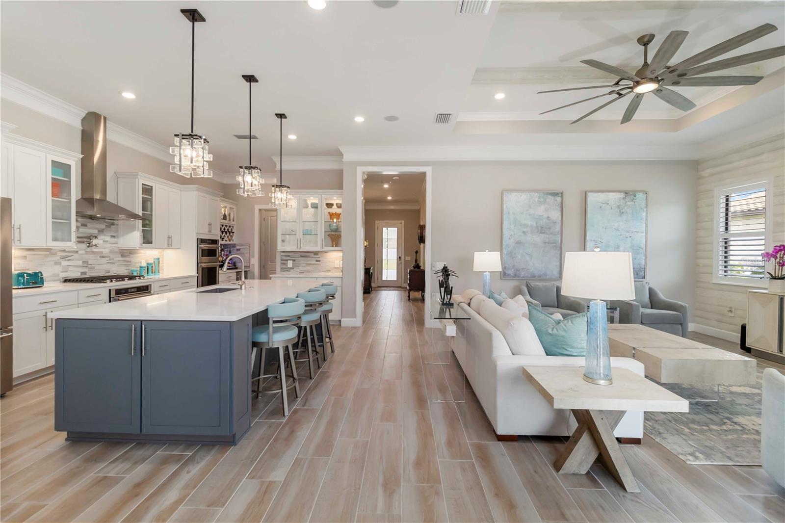 Image 18 of 83 For 7327 Summerland Cove