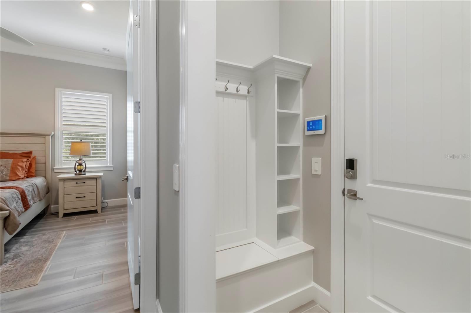 Image 32 of 83 For 7327 Summerland Cove