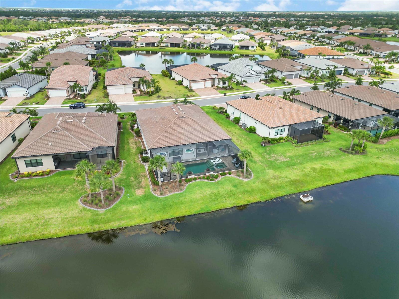 Image 43 of 83 For 7327 Summerland Cove