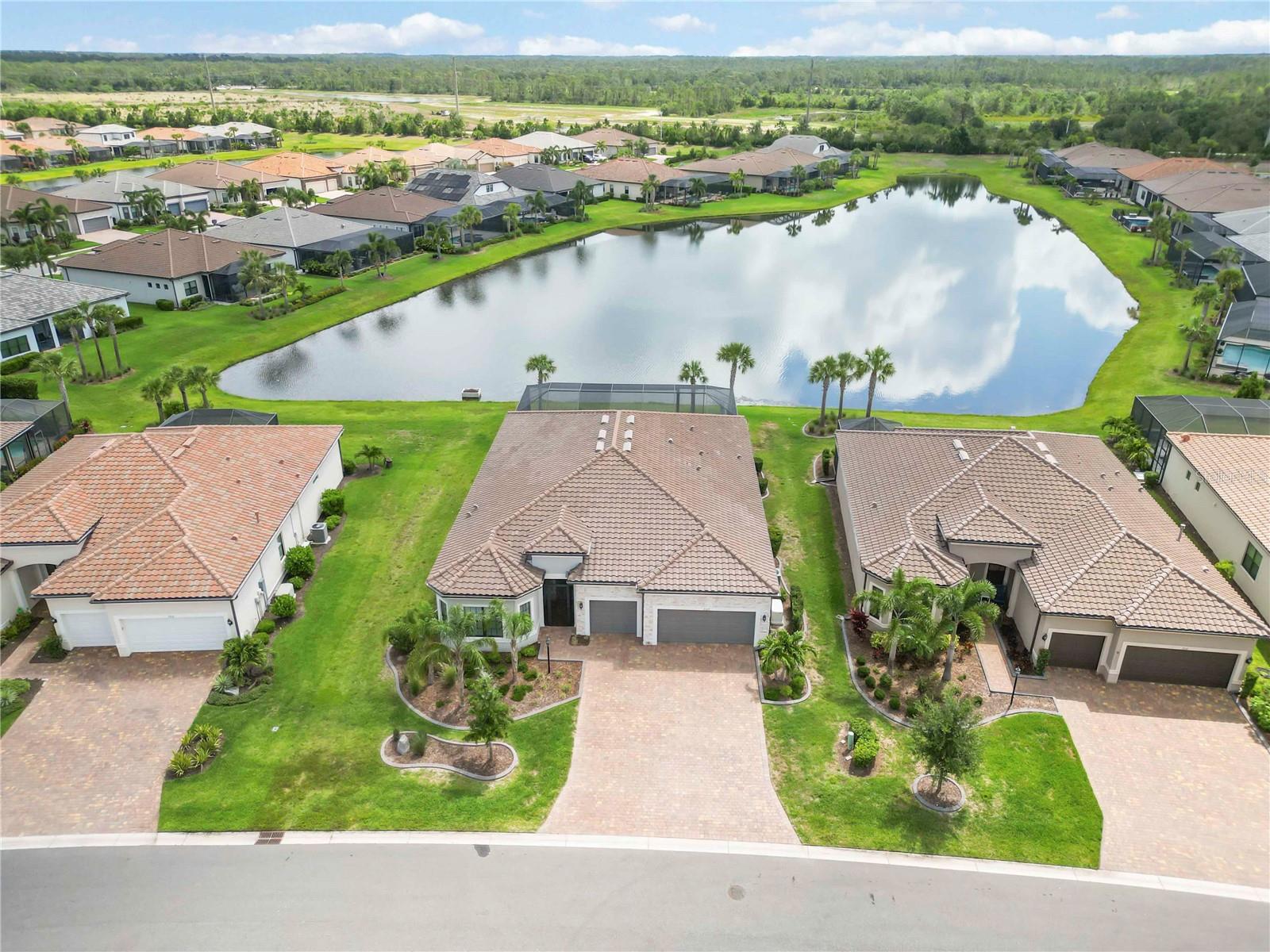 Image 7 of 83 For 7327 Summerland Cove