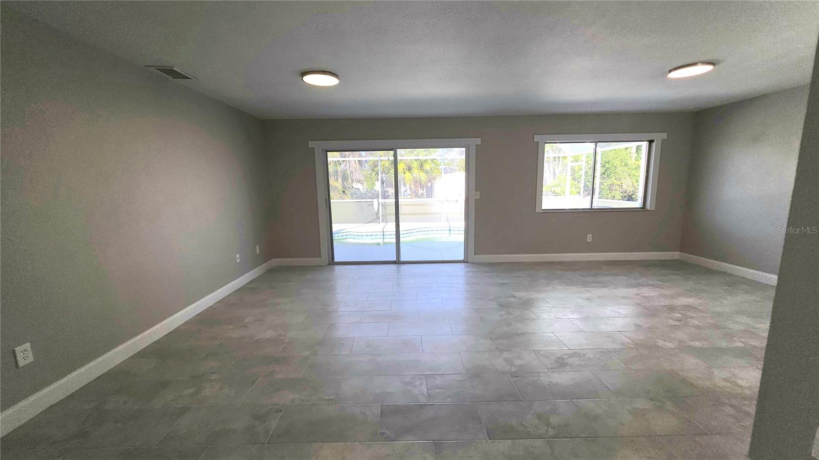 Image 6 of 19 For 7524 Kavanda Street