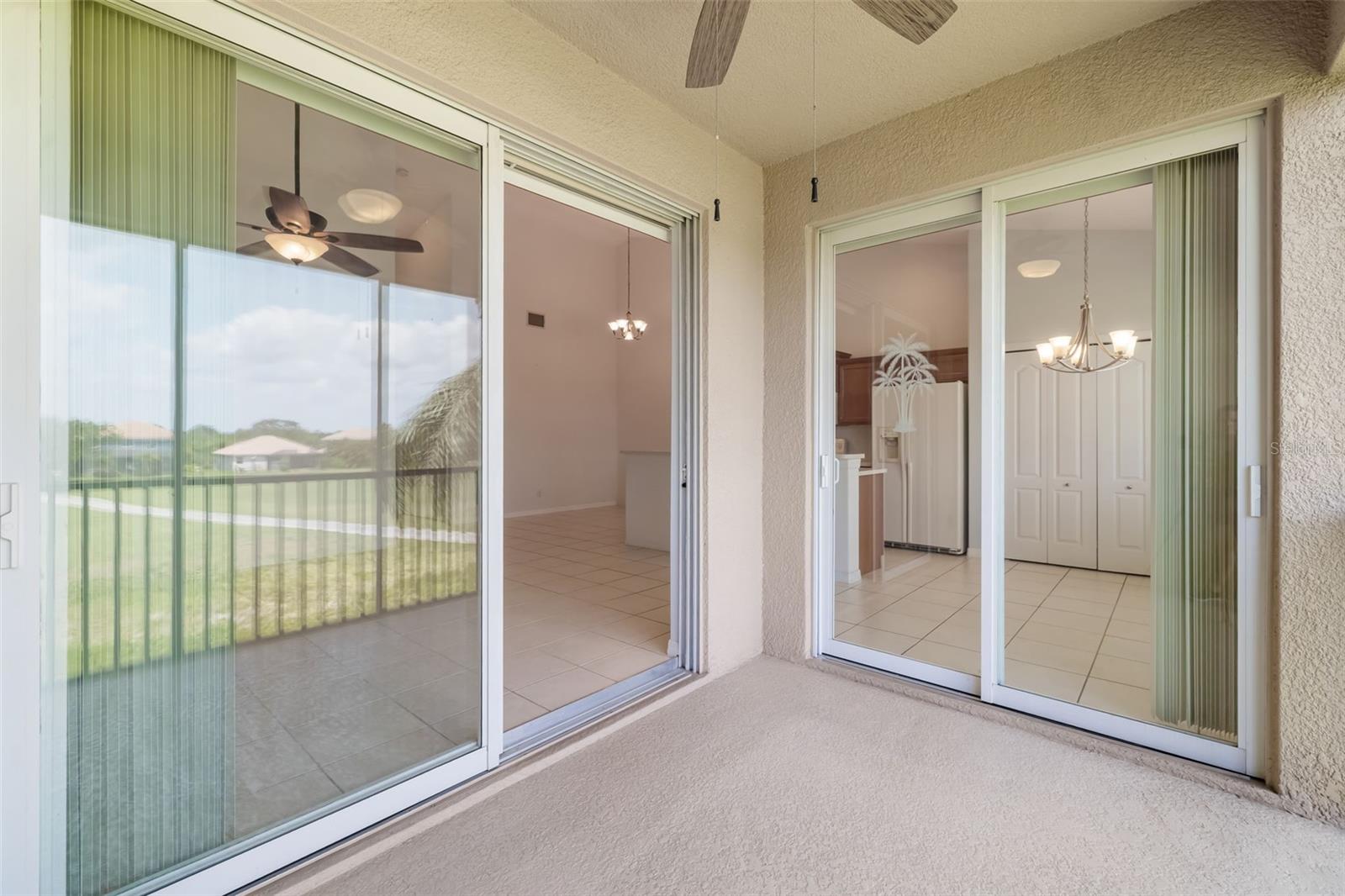 Image 23 of 47 For 905 Fairwaycove Lane 203