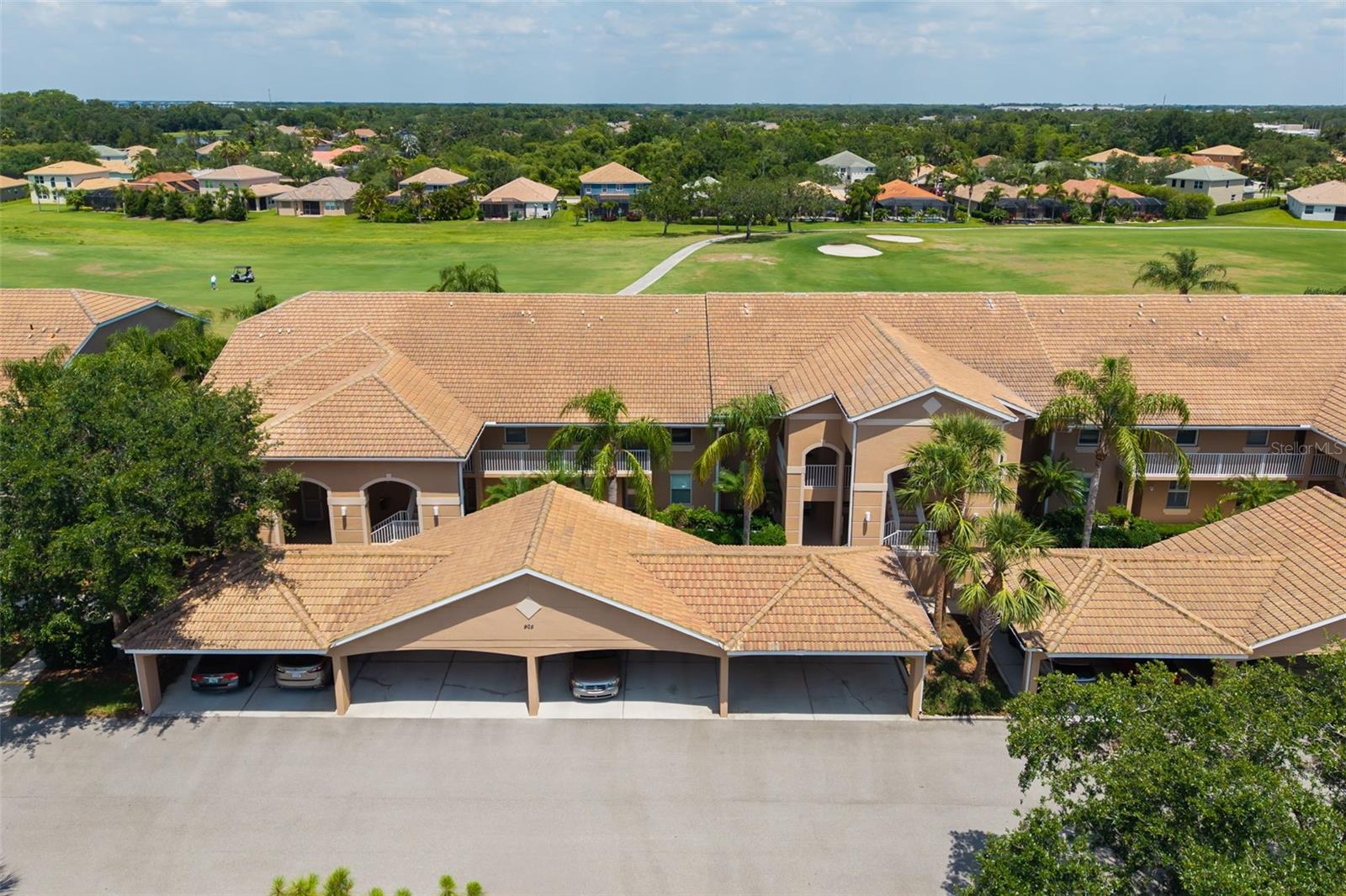 Image 45 of 47 For 905 Fairwaycove Lane 203