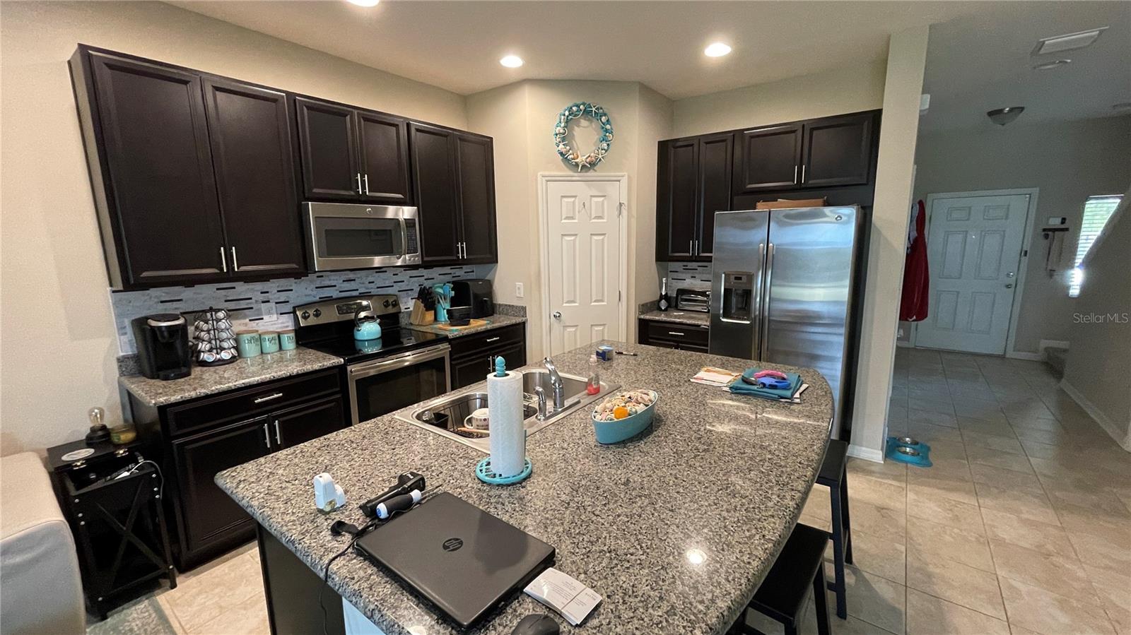 Image 6 of 22 For 6917 Holly Heath Drive