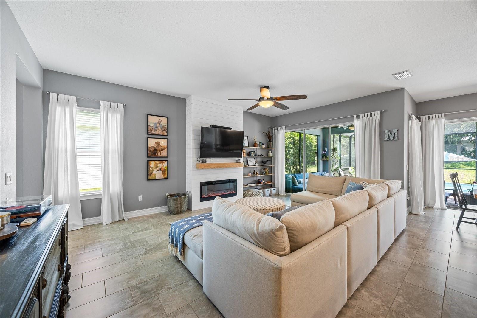 Image 6 of 66 For 13819 American Prairie Place