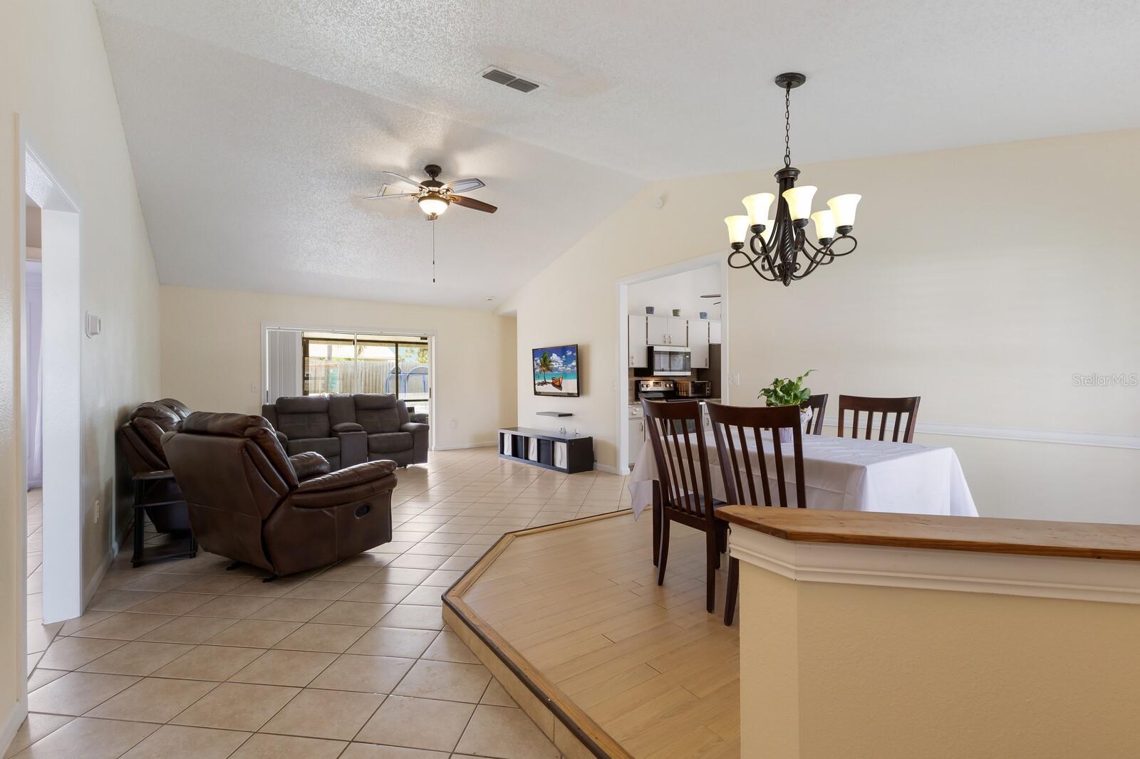 Image 10 of 40 For 613 49th Street E