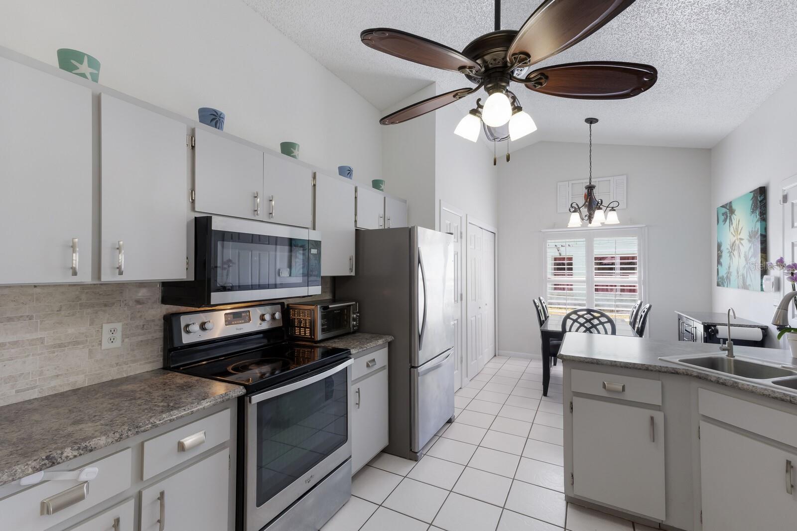 Image 2 of 40 For 613 49th Street E