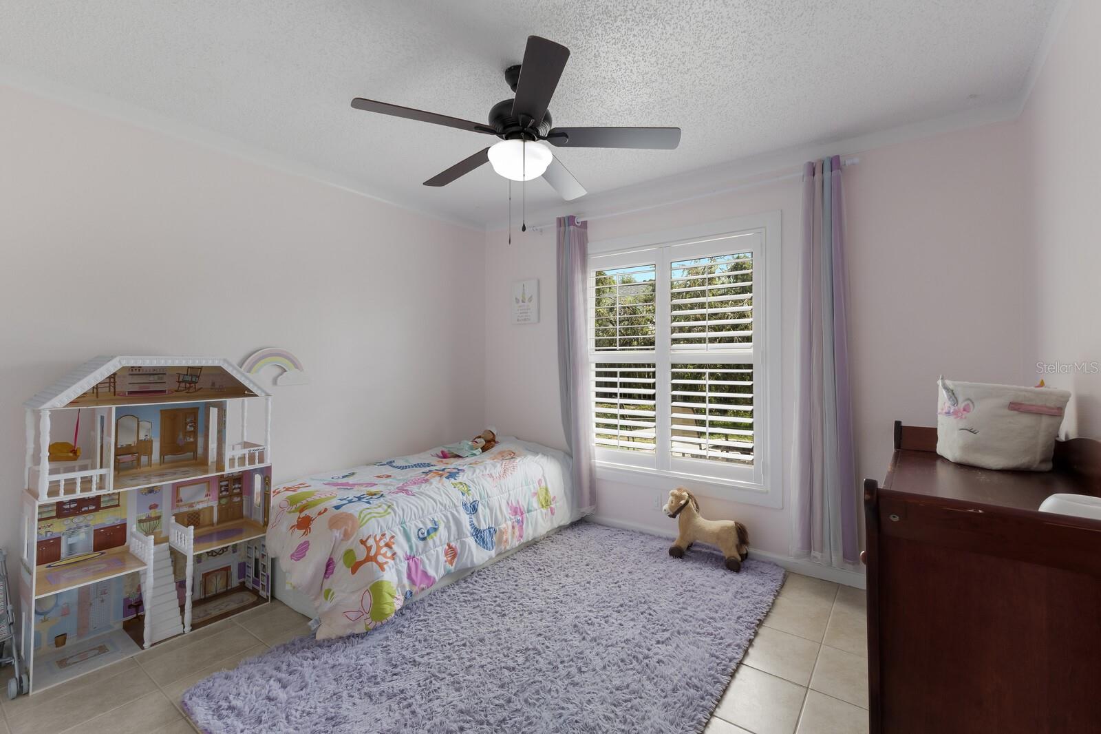 Image 21 of 40 For 613 49th Street E