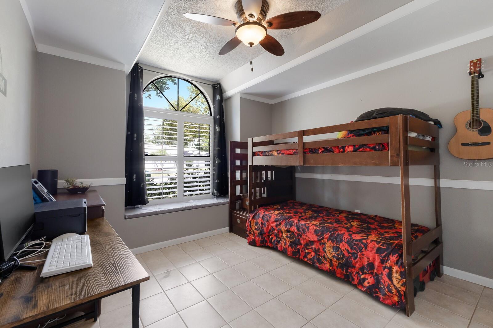 Image 24 of 40 For 613 49th Street E