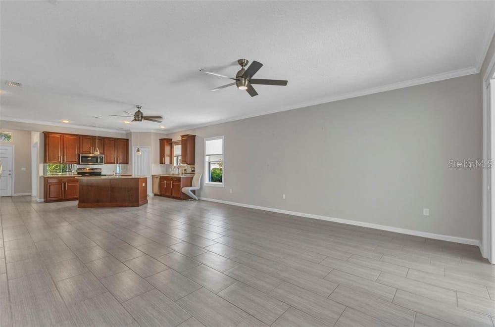 Image 6 of 15 For 2640 Suncoast Lakes Boulevard