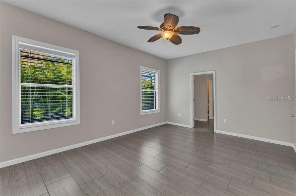 Image 9 of 15 For 2640 Suncoast Lakes Boulevard