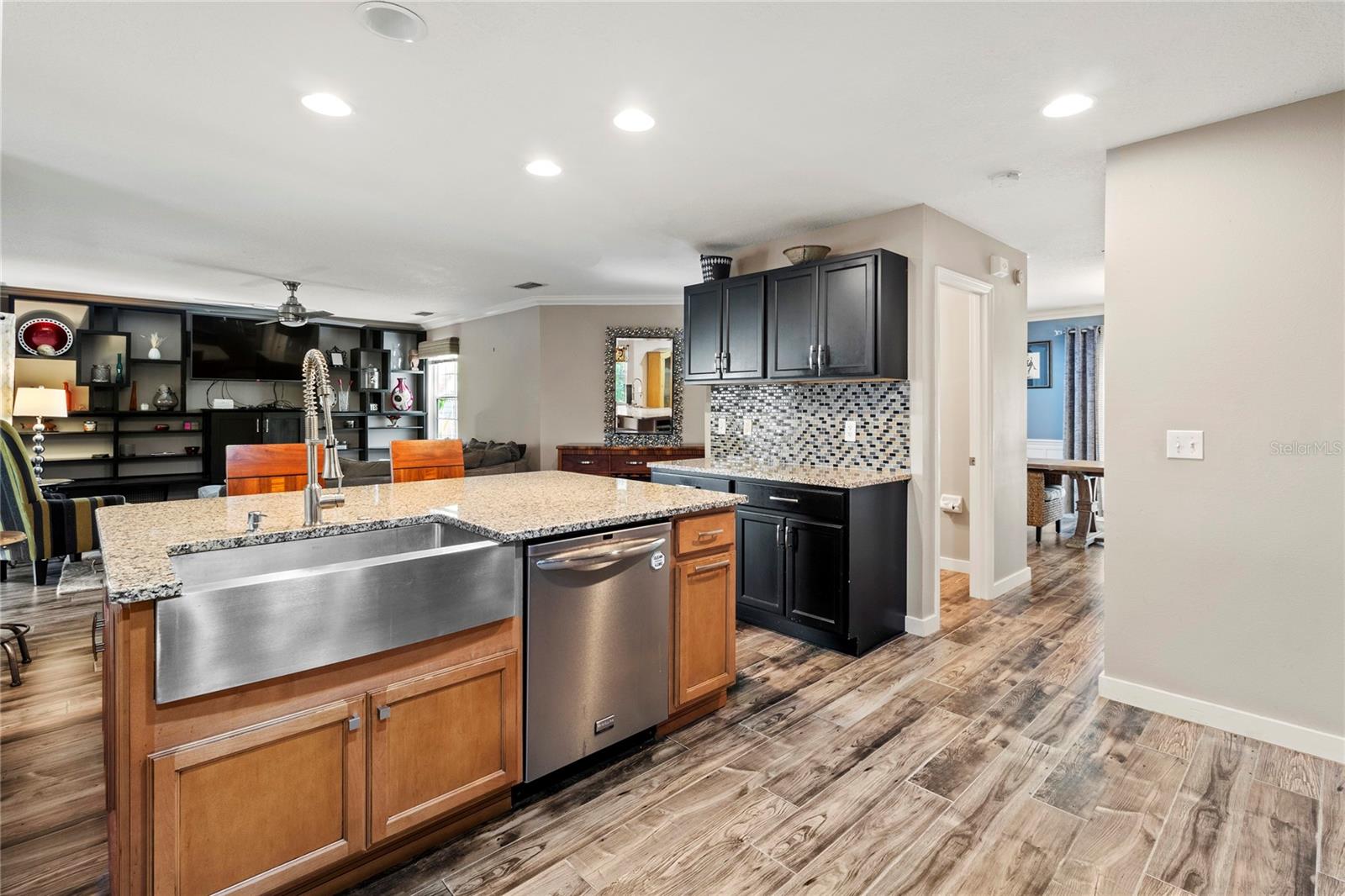 Image 17 of 47 For 2306 63rd Street W 40