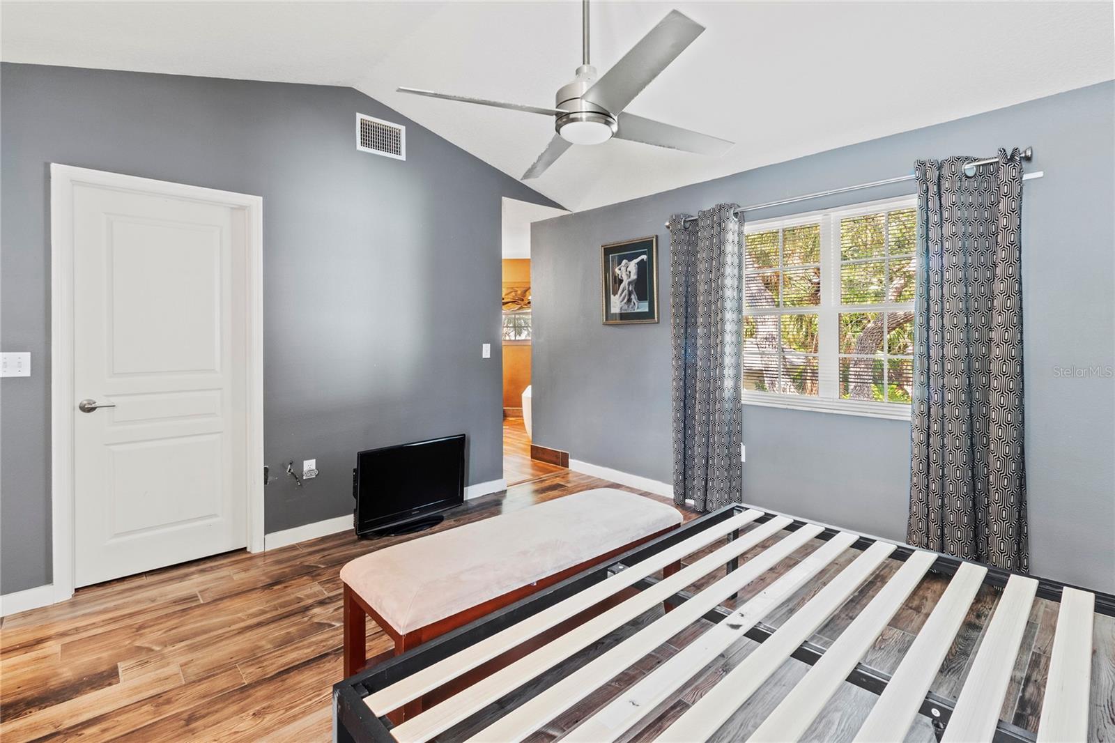 Image 32 of 47 For 2306 63rd Street W 40