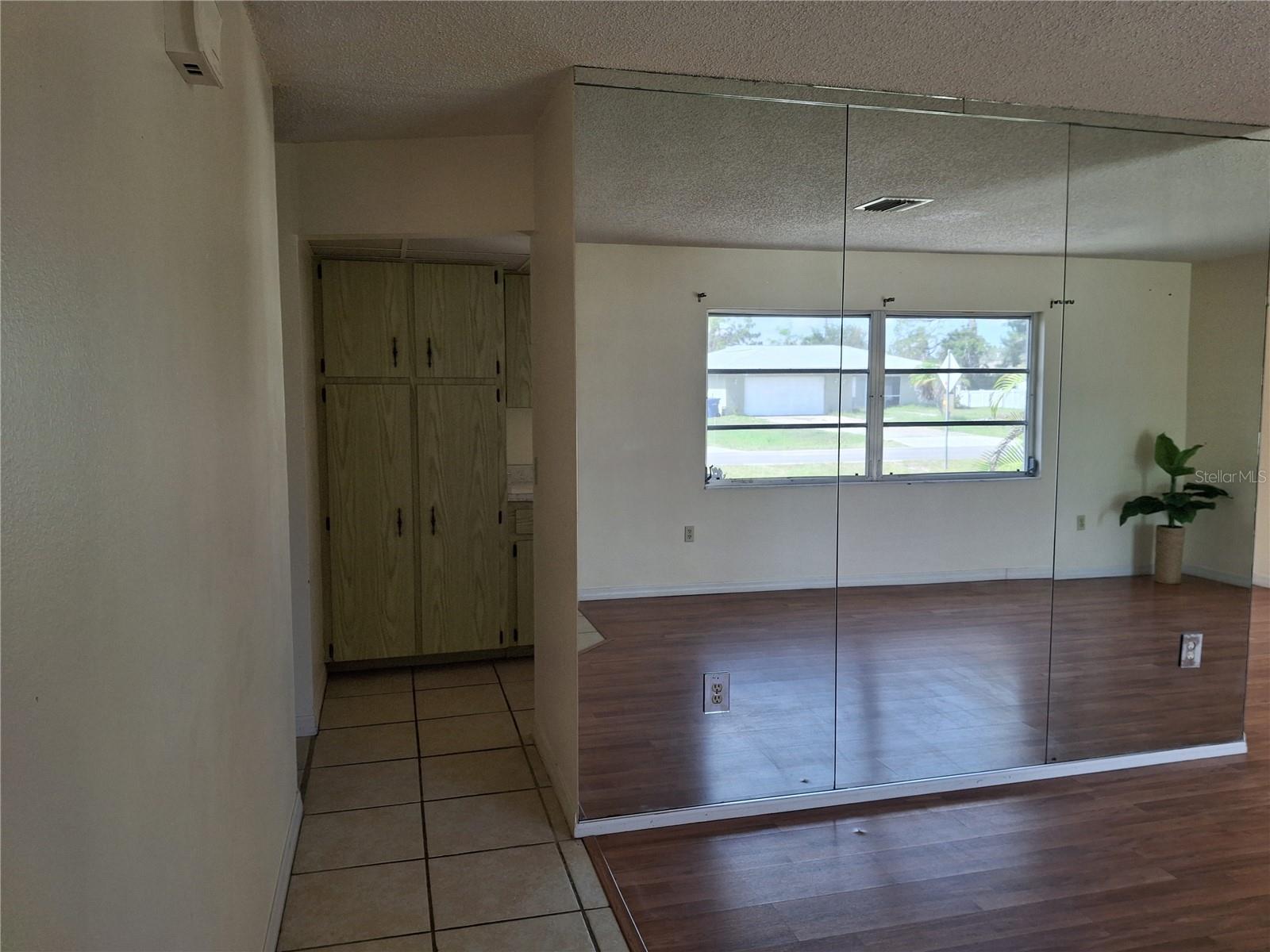 Image 4 of 13 For 1509 Overbrook Road