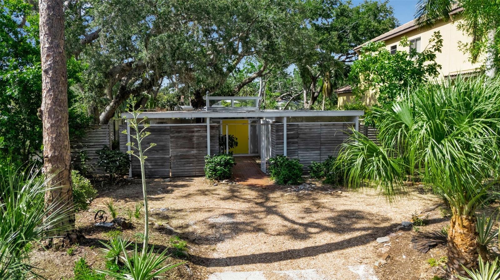 Details for 1677 Hyde Park Street, SARASOTA, FL 34239