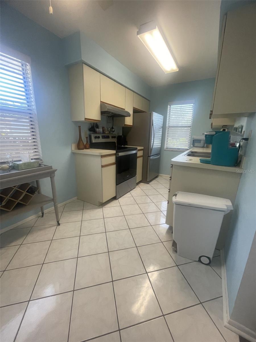 Image 13 of 27 For 25068 Harborview Road 3d