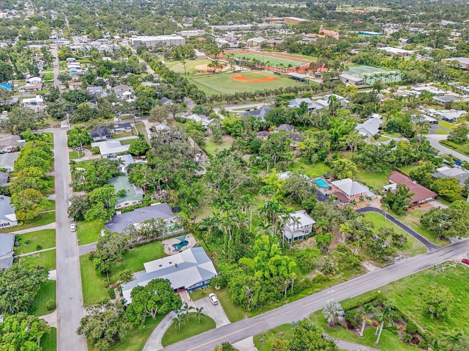 Image 10 of 17 For 3601 Riverview Boulevard