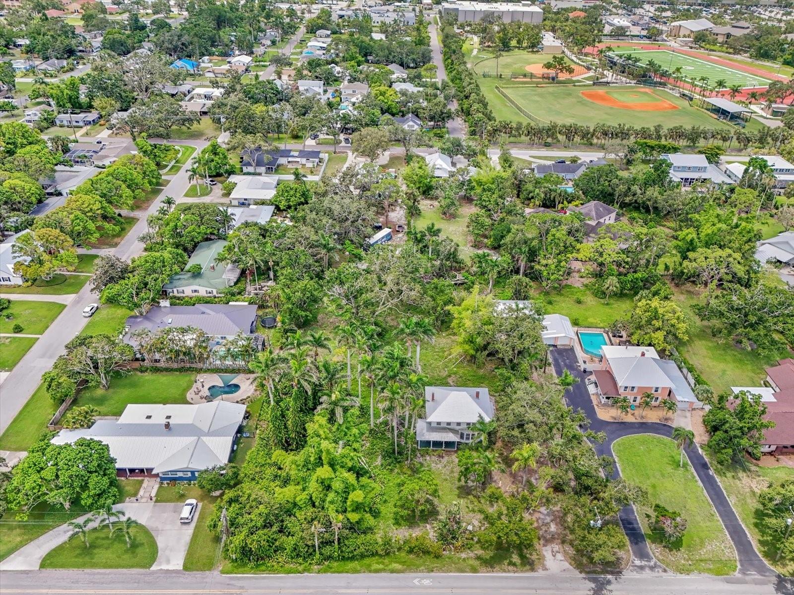 Image 9 of 17 For 3601 Riverview Boulevard
