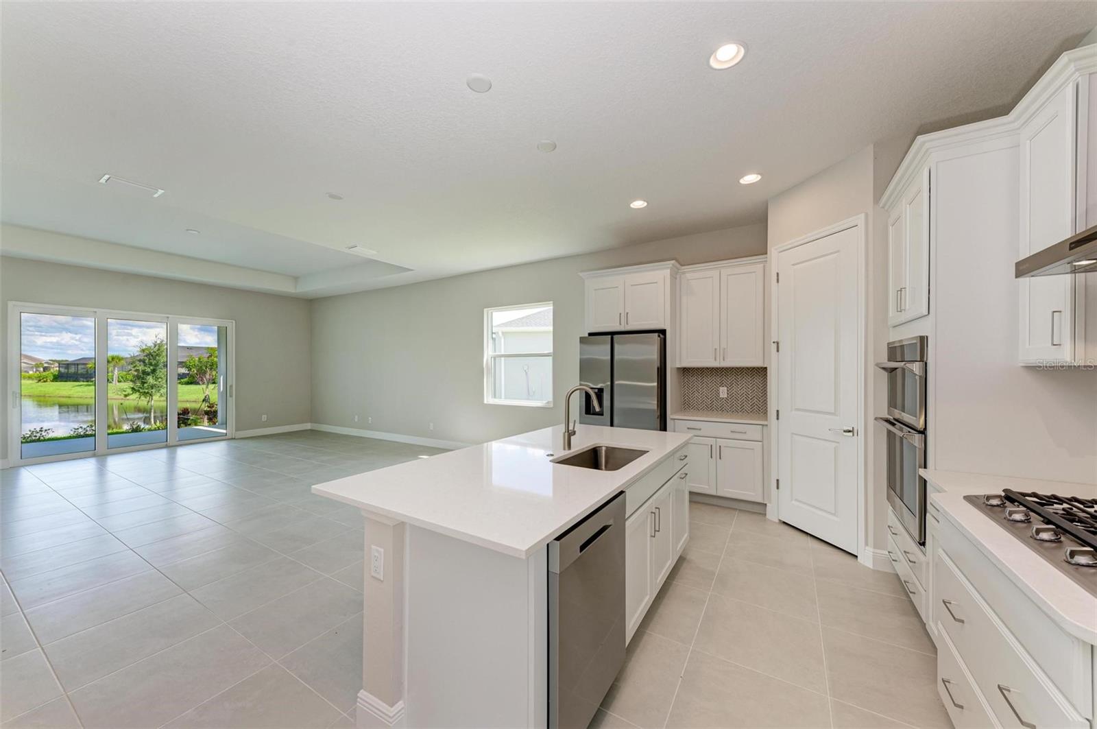 Image 6 of 30 For 4210 Sea Marsh Place
