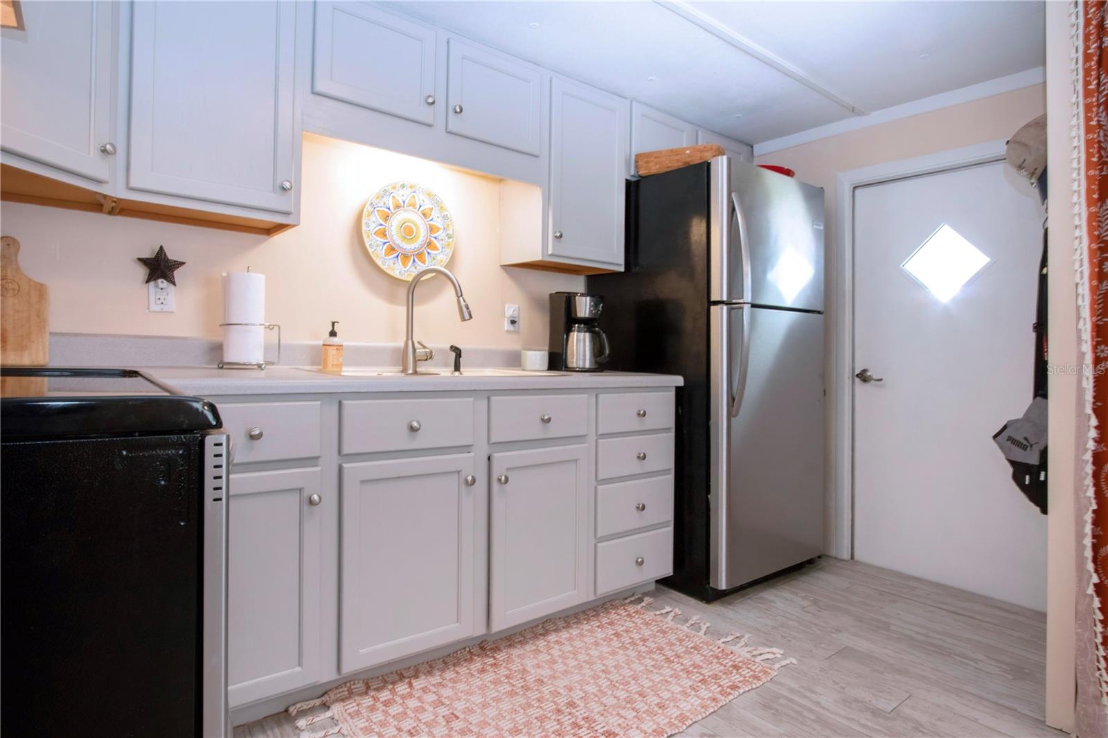 Image 21 of 50 For 420 49th Street E 163