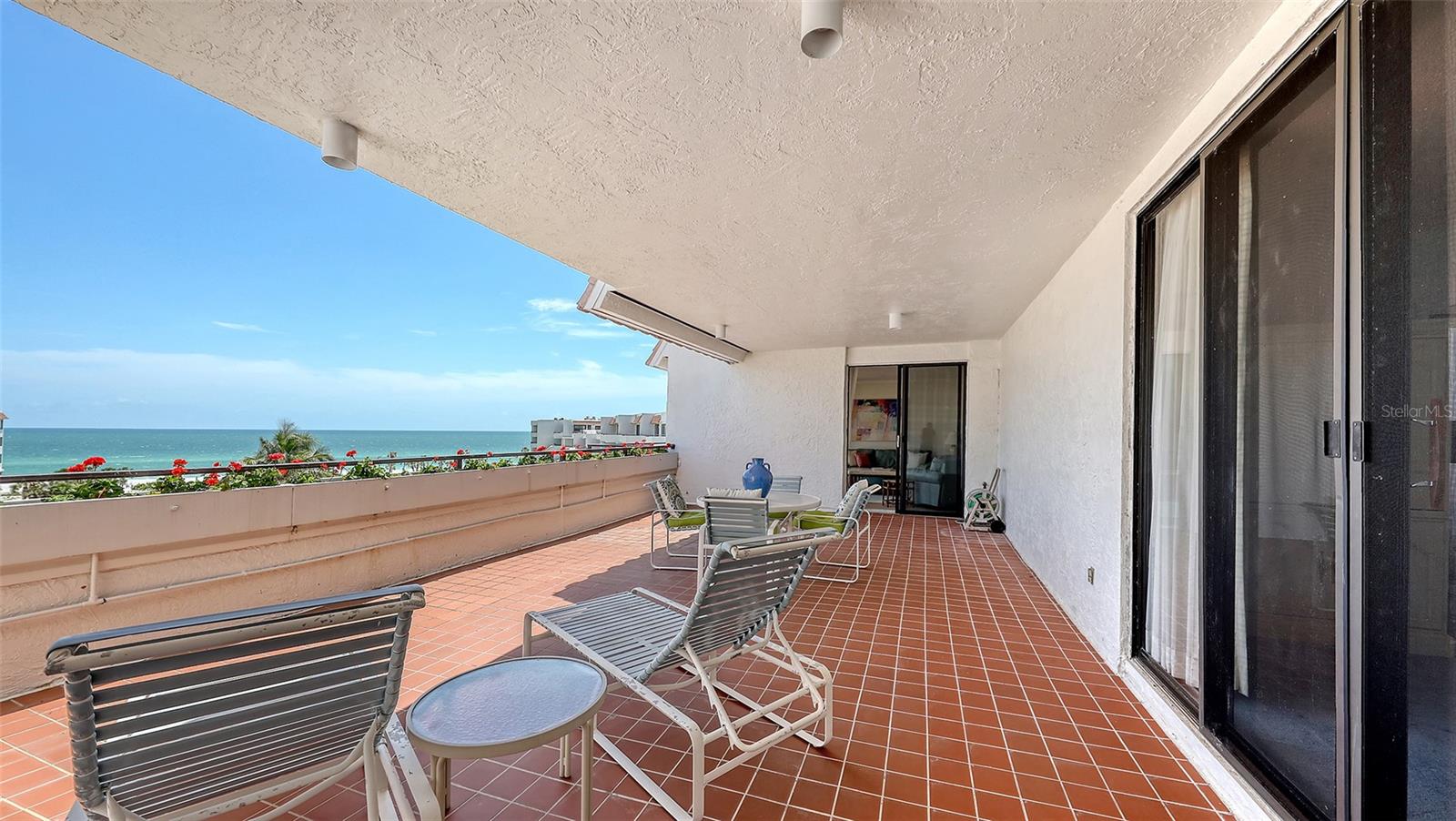 Image 15 of 64 For 1465 Gulf Of Mexico Drive 502