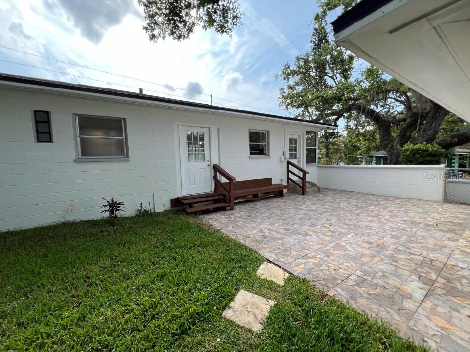Image 12 of 30 For 2333 22nd Street S