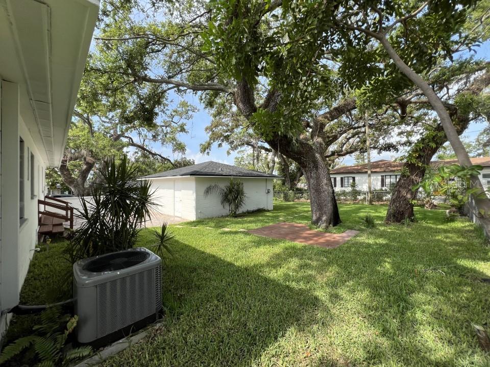 Image 14 of 30 For 2333 22nd Street S