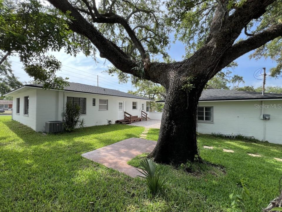 Image 15 of 30 For 2333 22nd Street S
