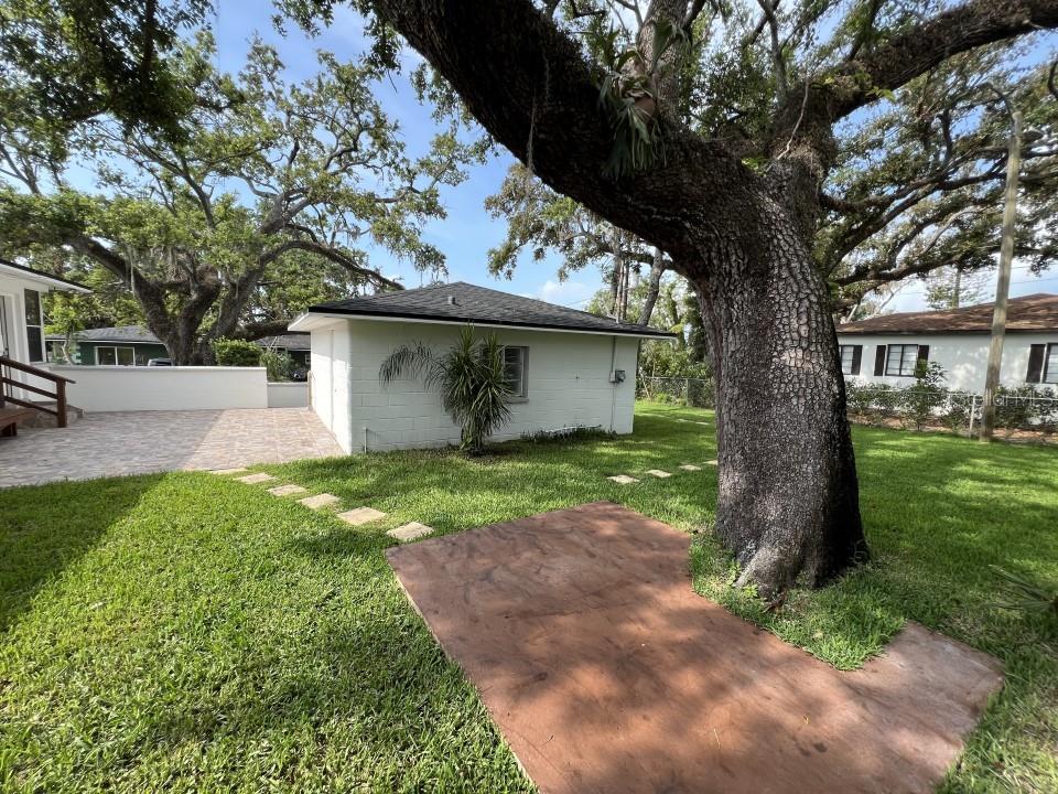 Image 18 of 30 For 2333 22nd Street S