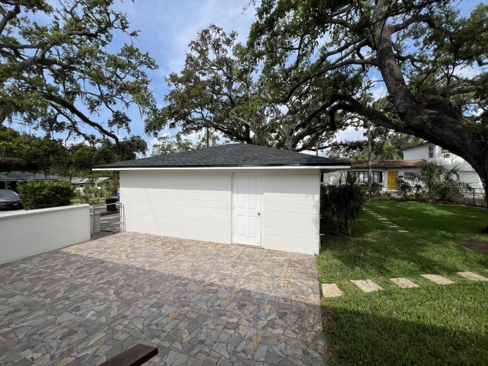 Image 19 of 30 For 2333 22nd Street S