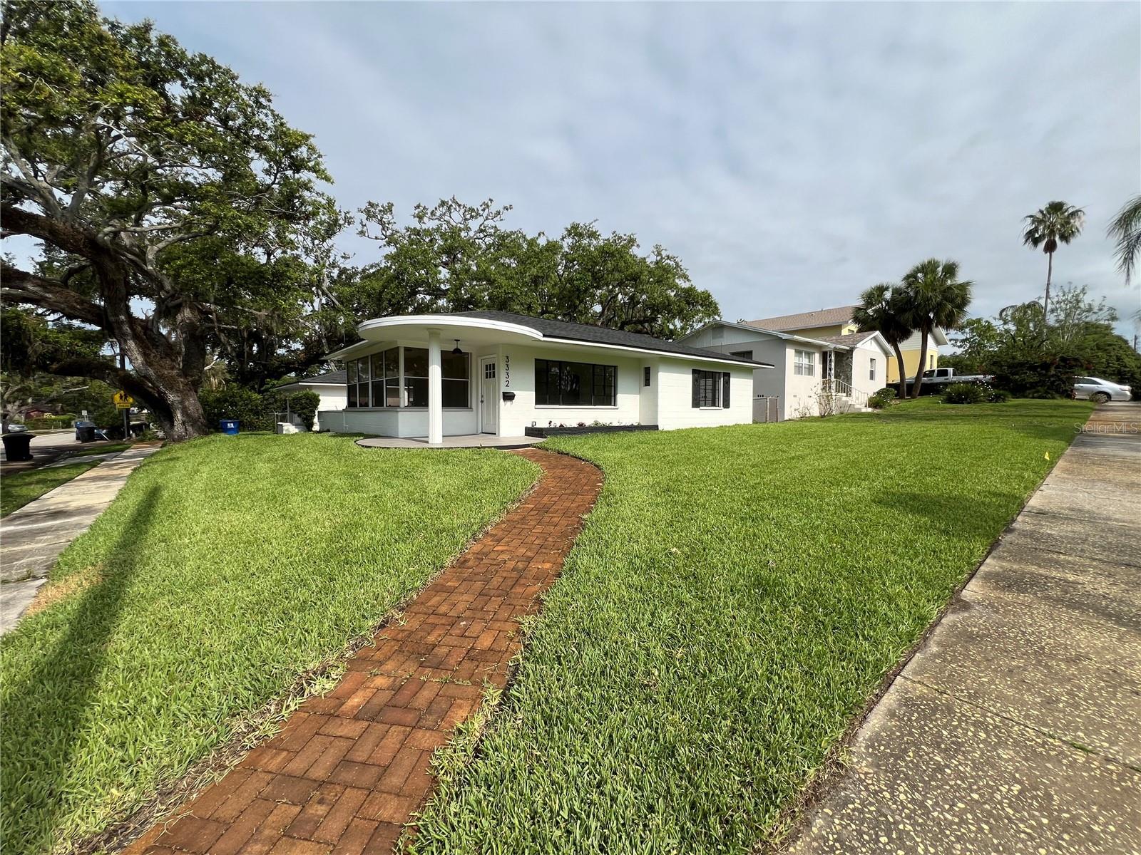 Image 2 of 30 For 2333 22nd Street S