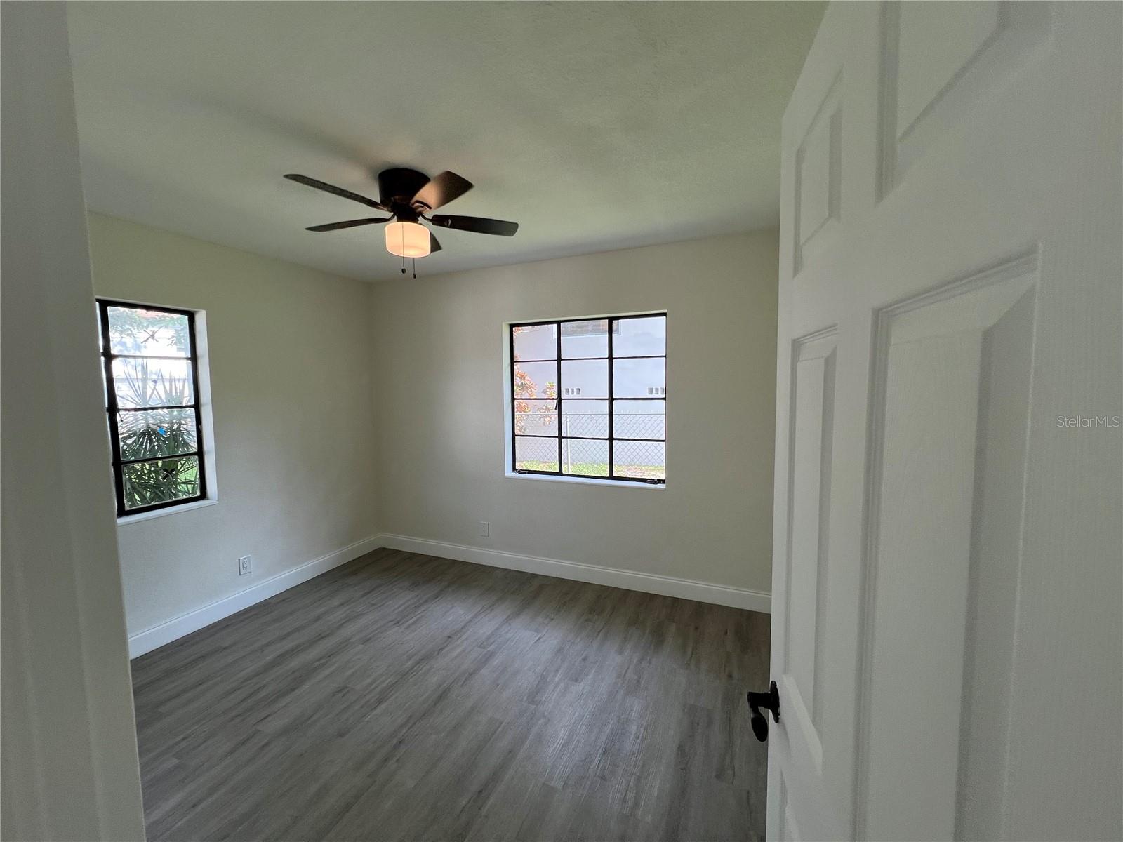 Image 22 of 30 For 2333 22nd Street S