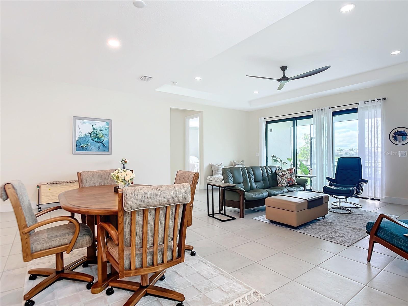 Image 13 of 44 For 18510 Midsummer Place