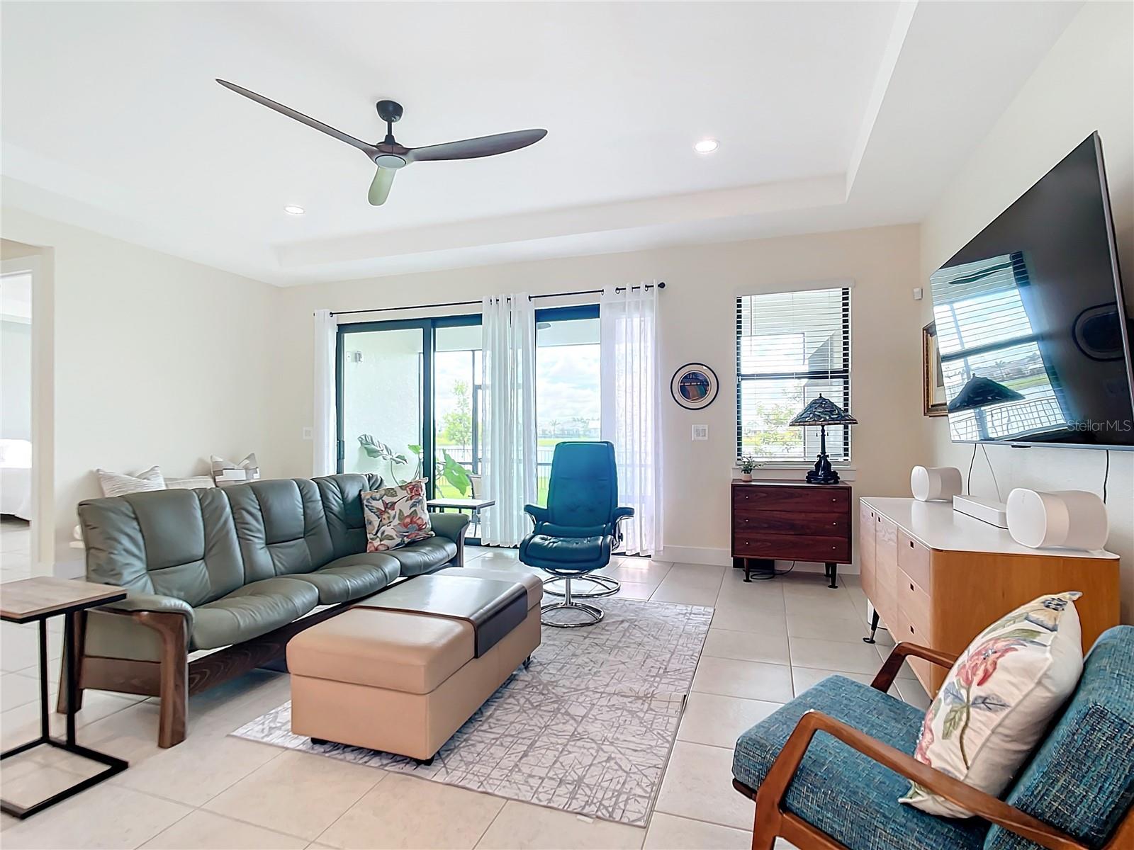 Image 16 of 44 For 18510 Midsummer Place