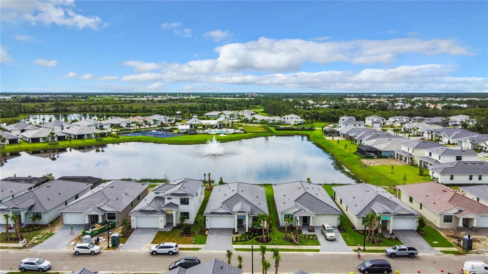 Image 43 of 44 For 18510 Midsummer Place