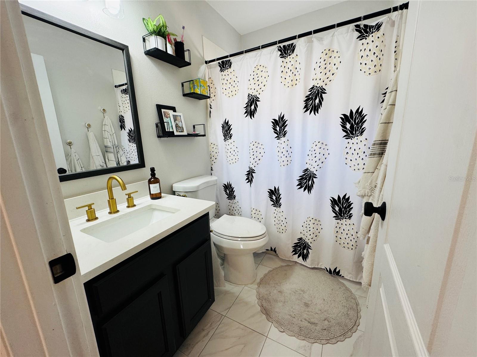 Image 18 of 22 For 15207 Searobbin Drive