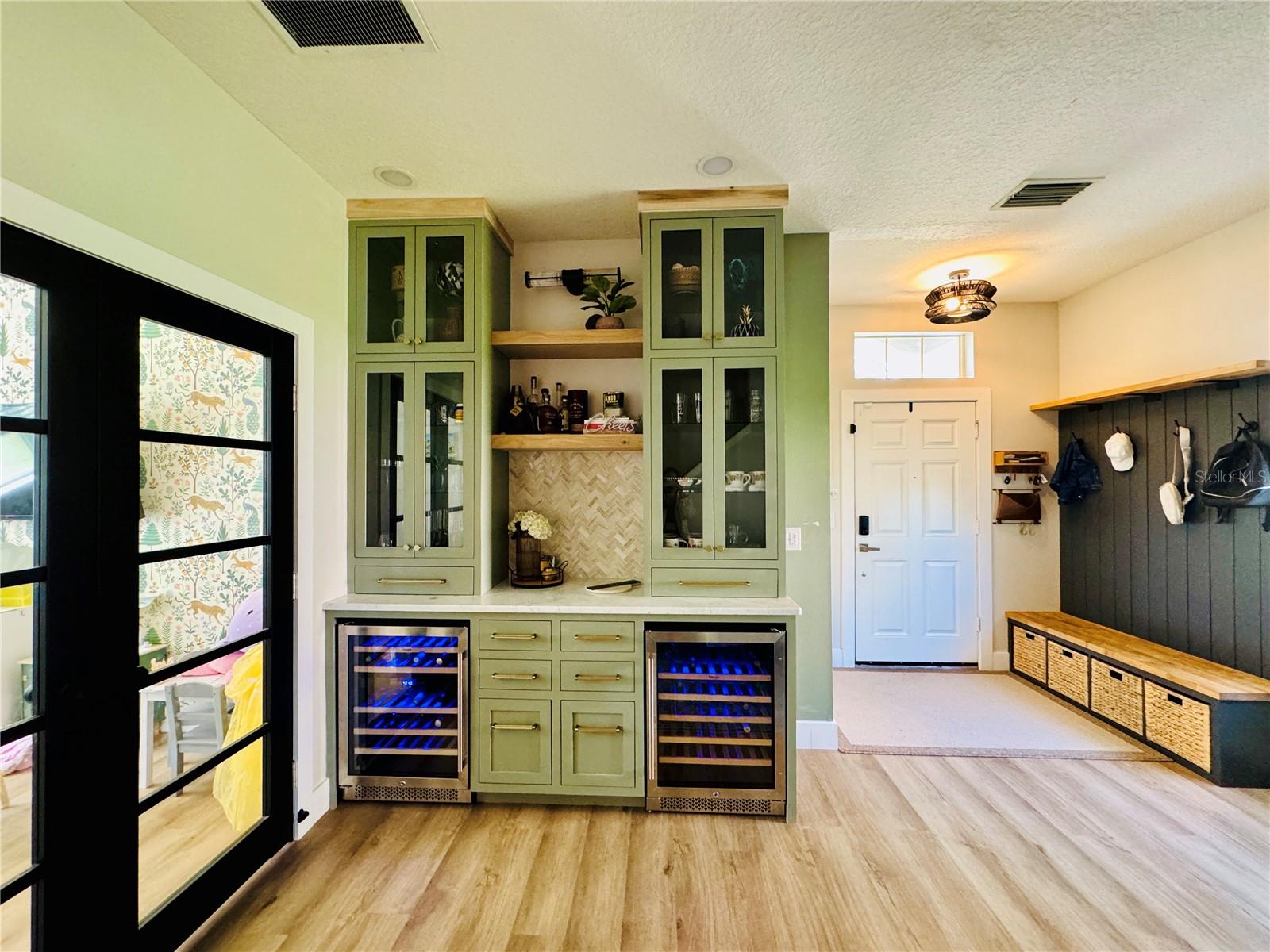 Image 3 of 22 For 15207 Searobbin Drive