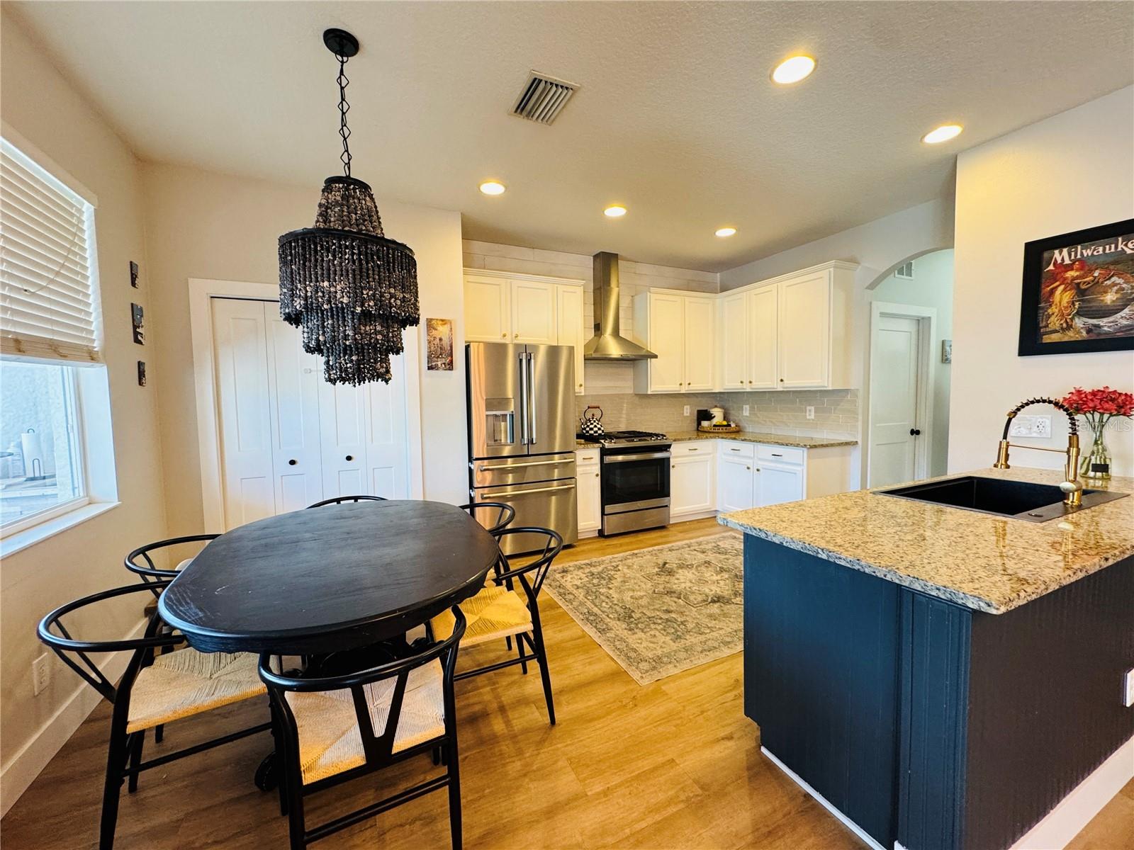 Image 7 of 22 For 15207 Searobbin Drive