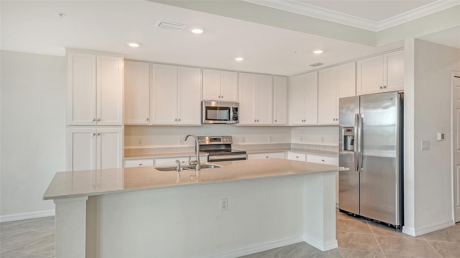 Image 10 of 65 For 17704 Gawthrop Drive 303