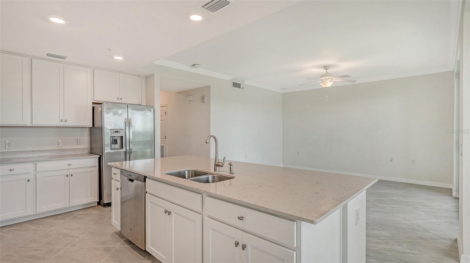 Image 12 of 65 For 17704 Gawthrop Drive 303