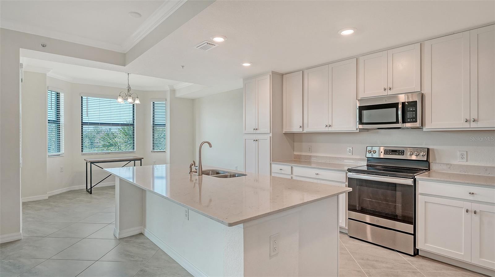 Image 14 of 65 For 17704 Gawthrop Drive 303