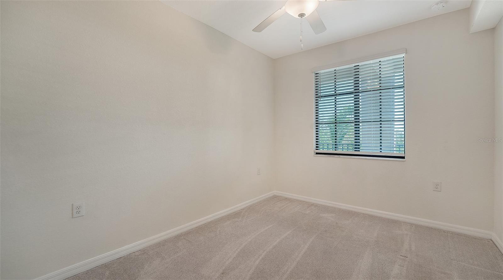 Image 24 of 65 For 17704 Gawthrop Drive 303