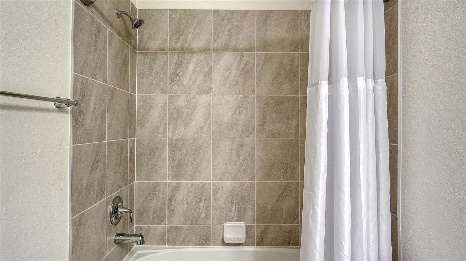 Image 27 of 65 For 17704 Gawthrop Drive 303