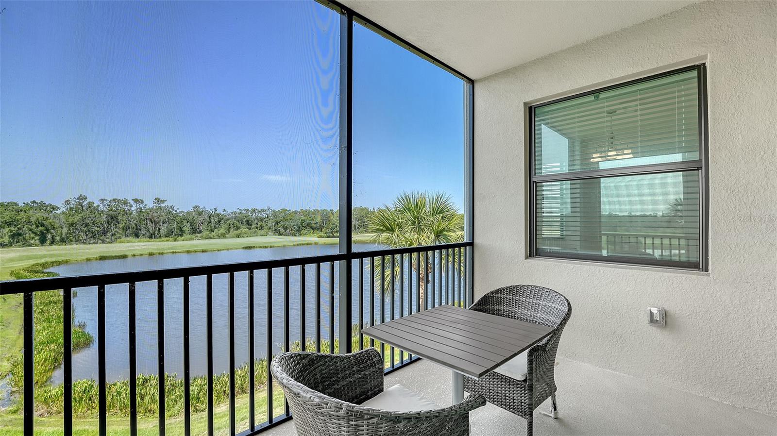 Image 29 of 65 For 17704 Gawthrop Drive 303
