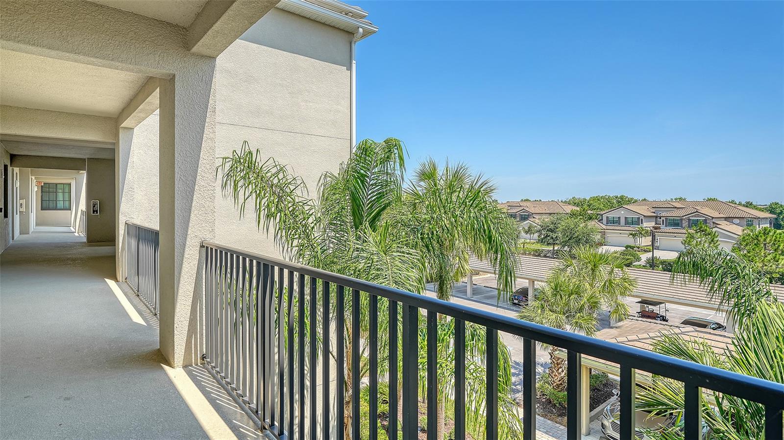 Image 31 of 65 For 17704 Gawthrop Drive 303