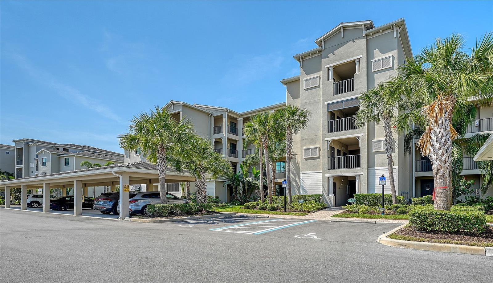 Image 4 of 65 For 17704 Gawthrop Drive 303