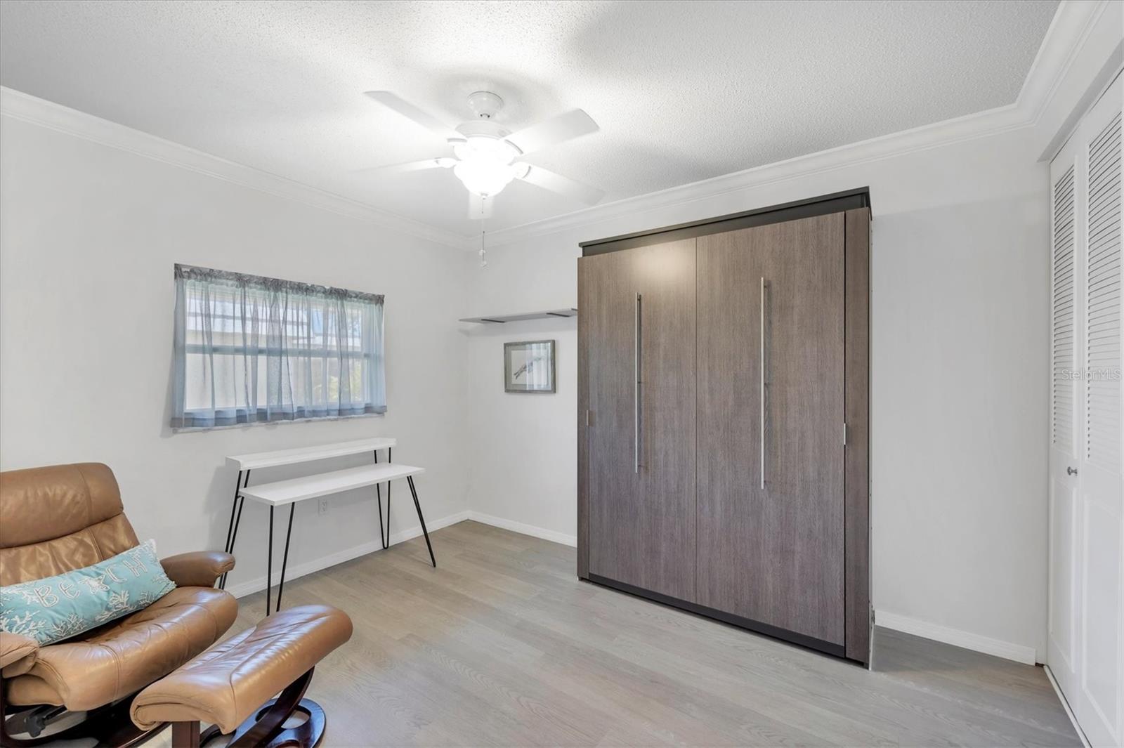 Image 12 of 36 For 5849 Tidewood Avenue 12