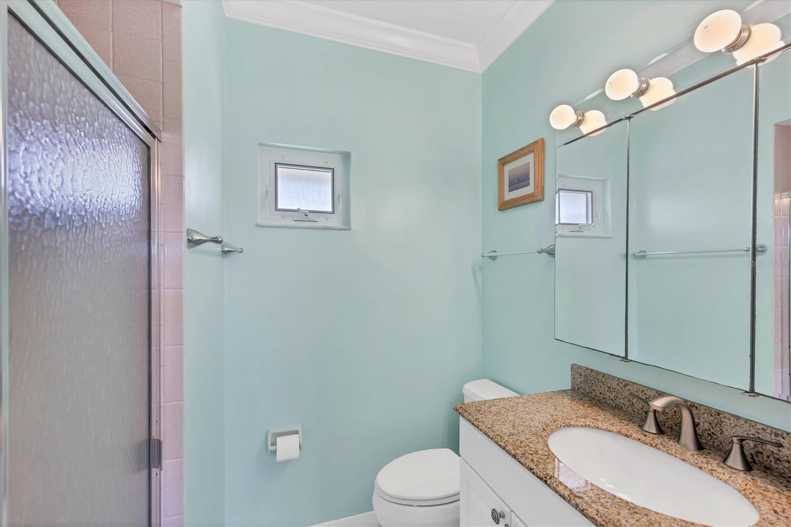 Image 14 of 36 For 5849 Tidewood Avenue 12