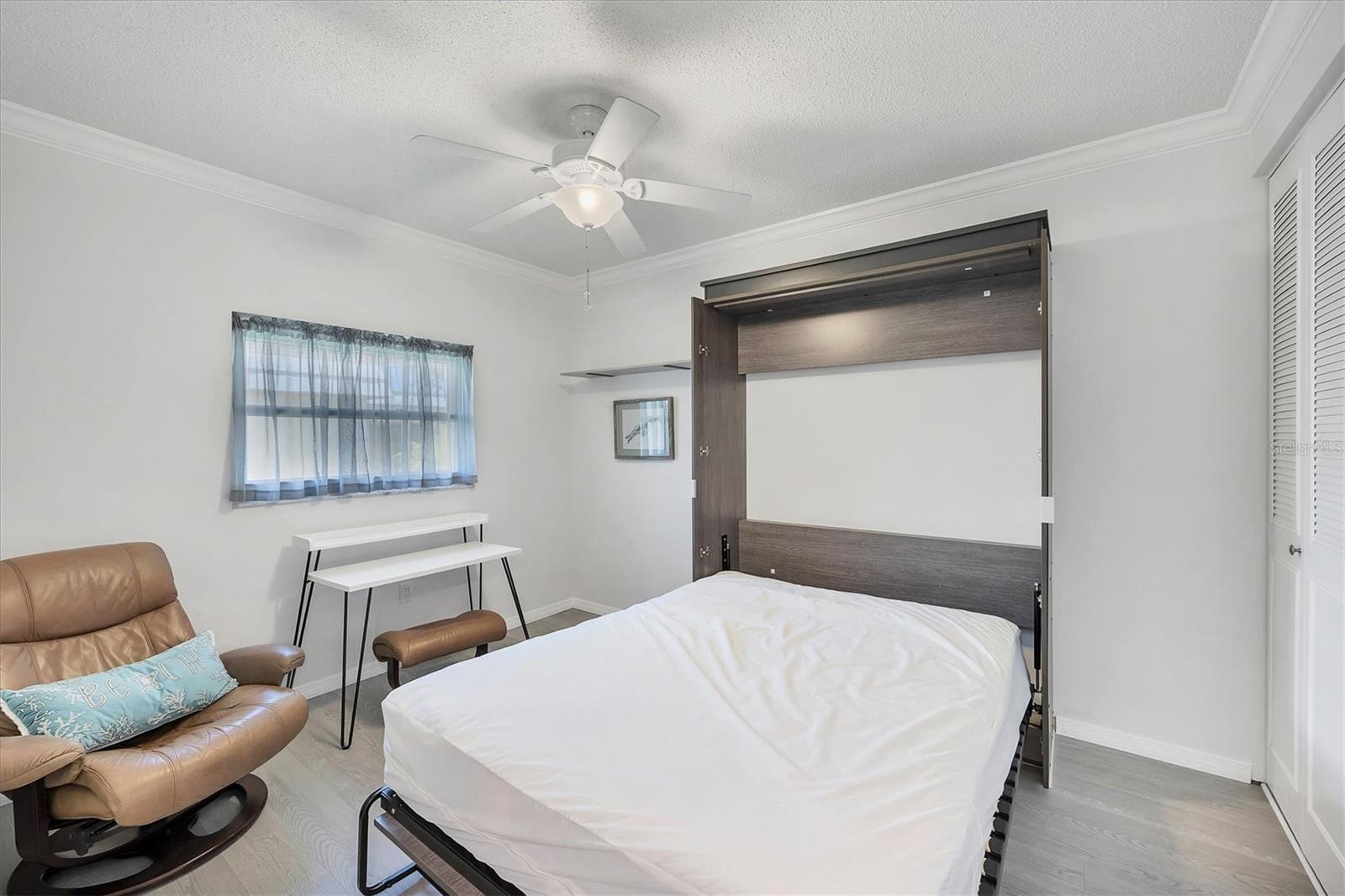 Image 16 of 36 For 5849 Tidewood Avenue 12