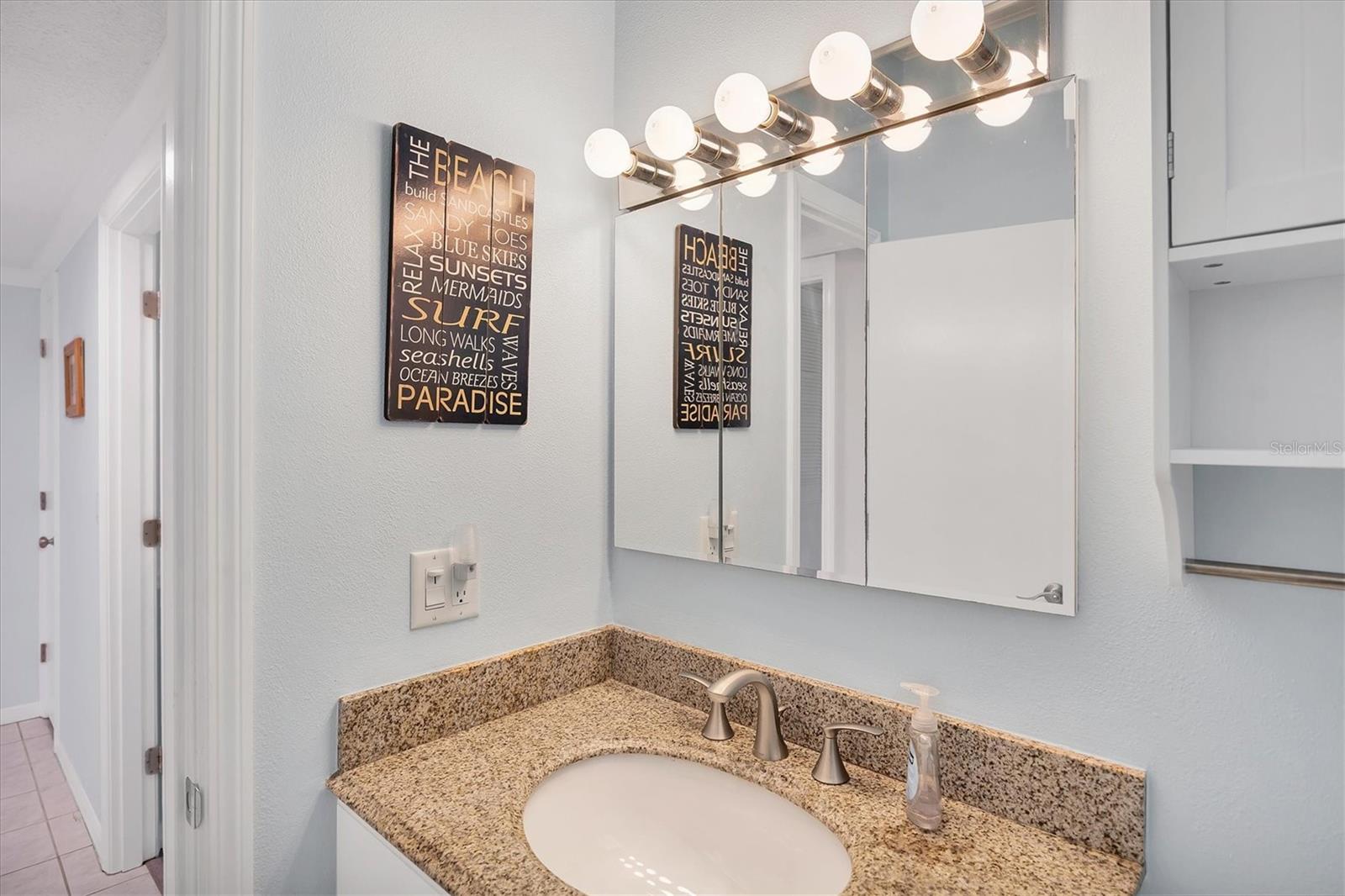 Image 6 of 36 For 5849 Tidewood Avenue 12